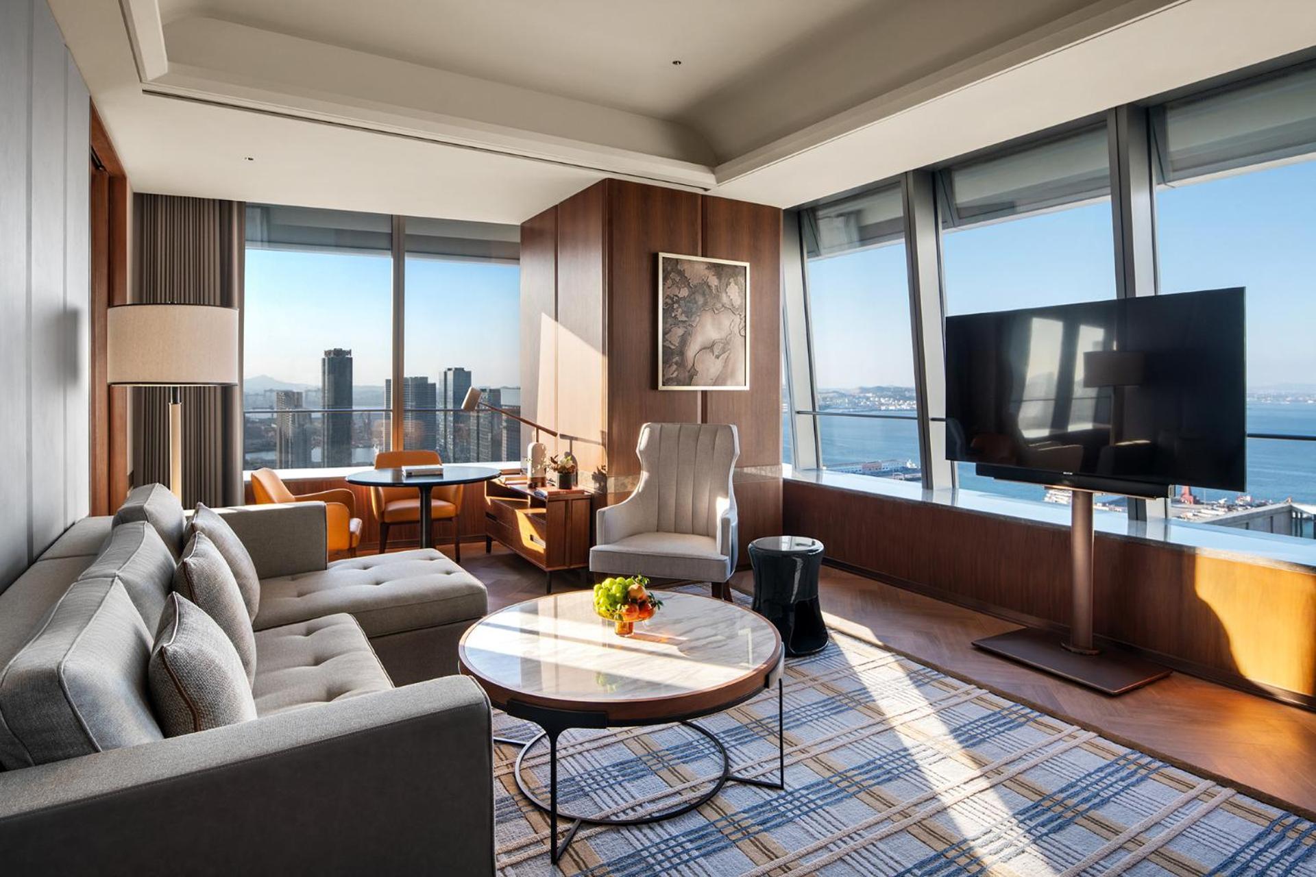 Four Seasons Hotel Dalian Bagian luar foto