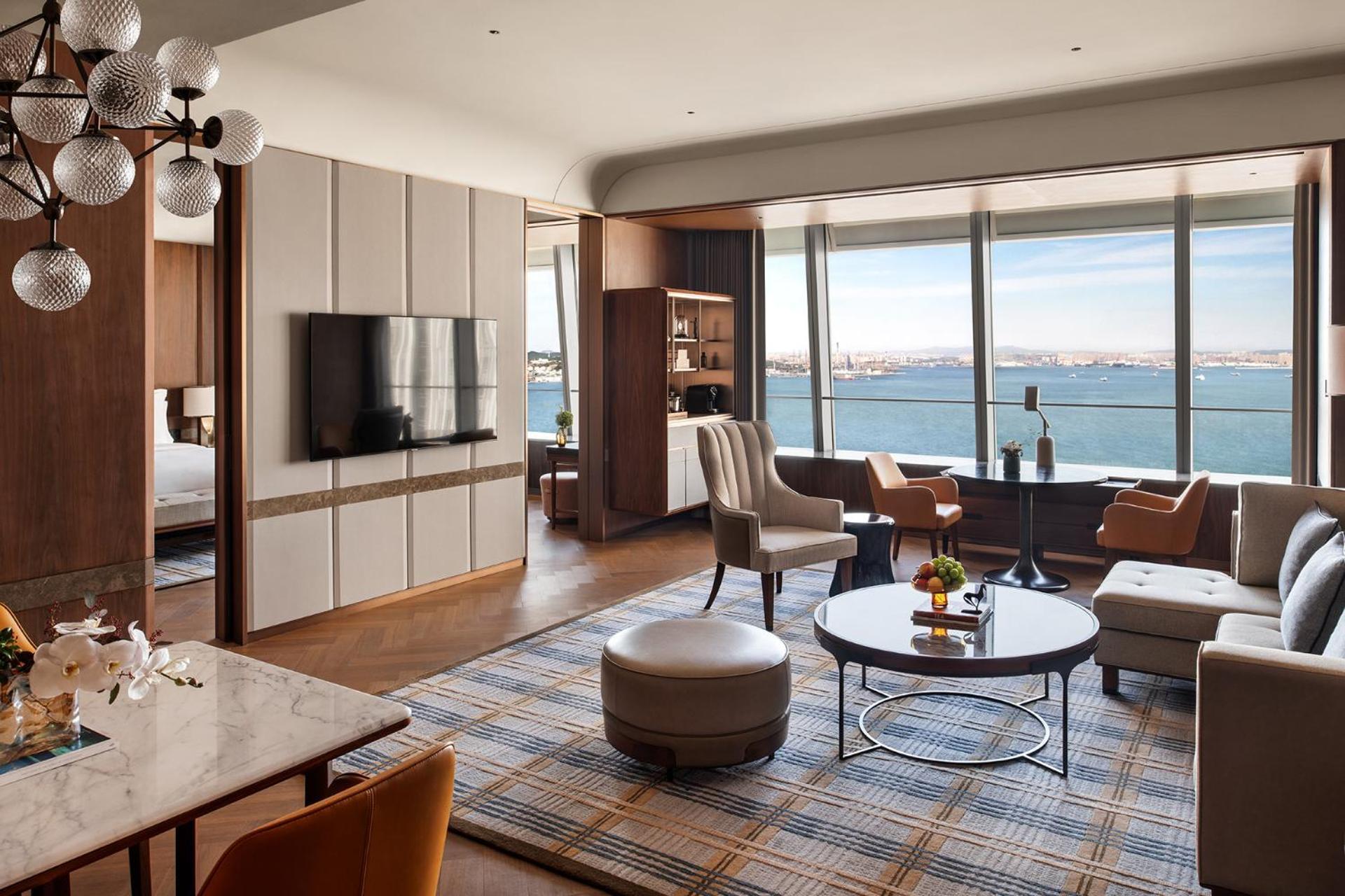 Four Seasons Hotel Dalian Bagian luar foto